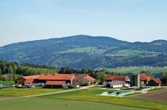 Blick_von_der_Nottauer_Hoehe_nach_Viechtenstein_A.jpg